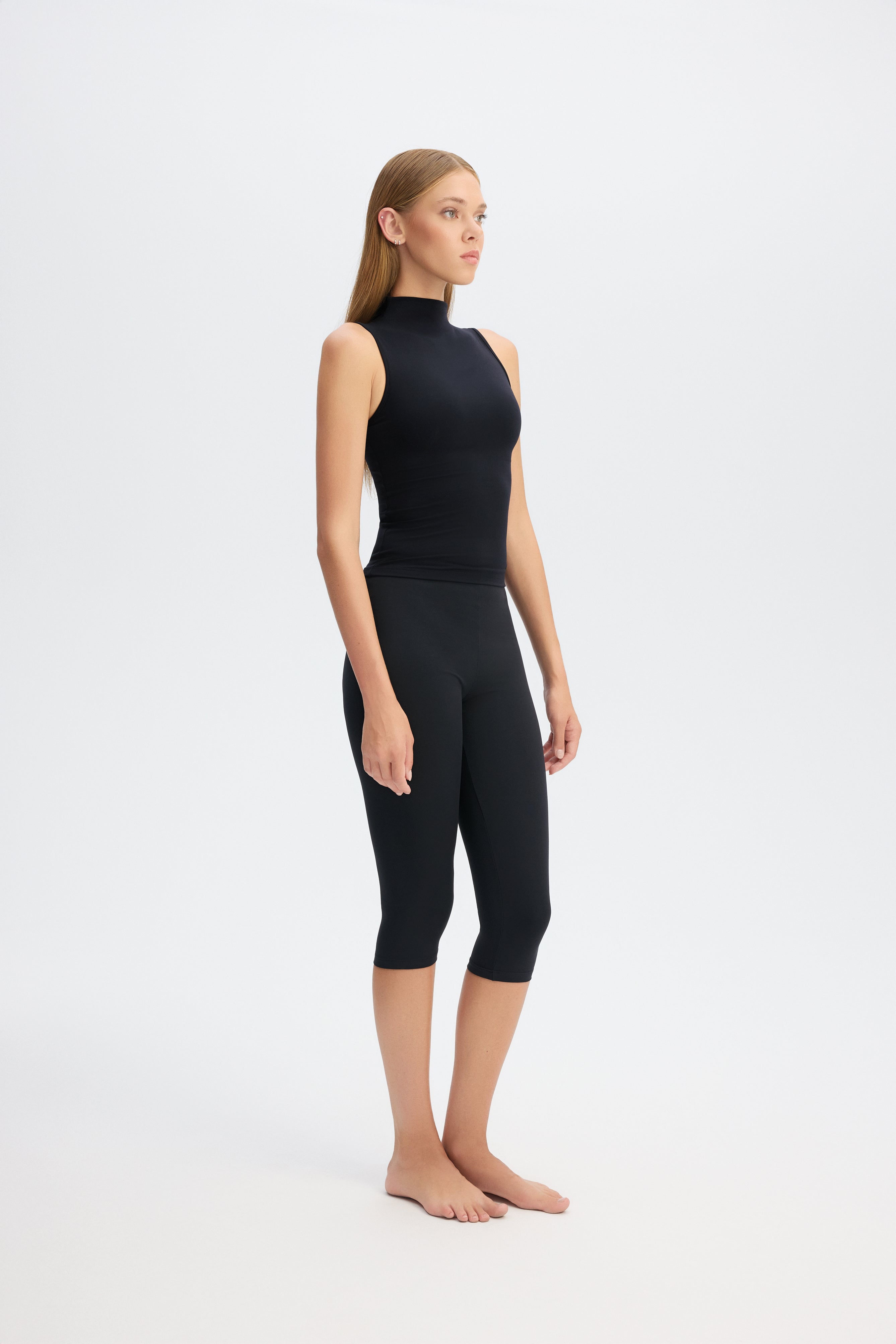 Shelby Capri Bottom - Black